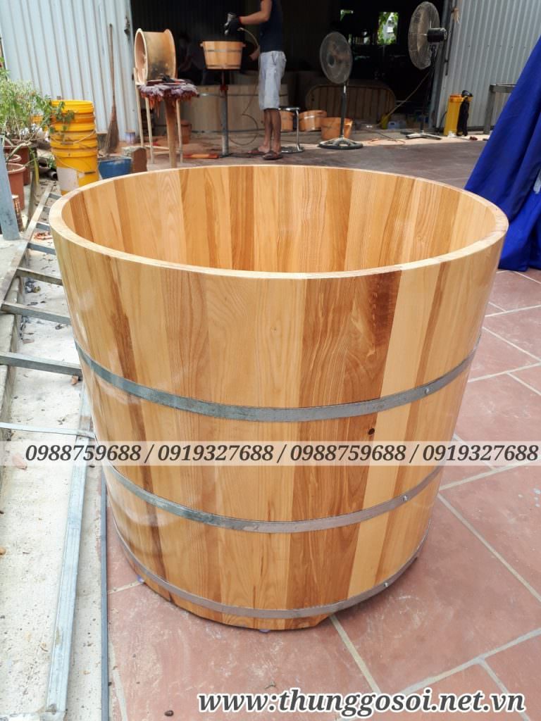 Bồn tắm bằng gỗ spa