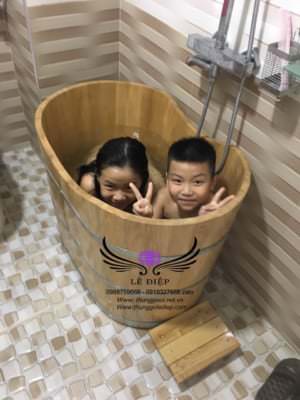 bồn tắm gỗ mini cho trẻ em