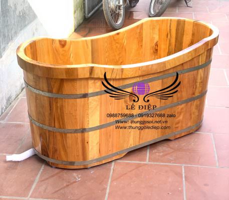 bồn tắm bằng gỗ