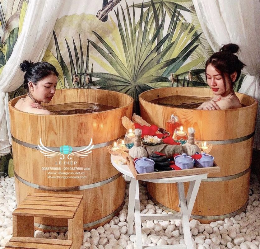 bồn tắm gỗ thông